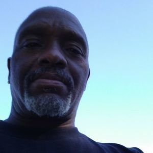 Meet your Posher, Louis